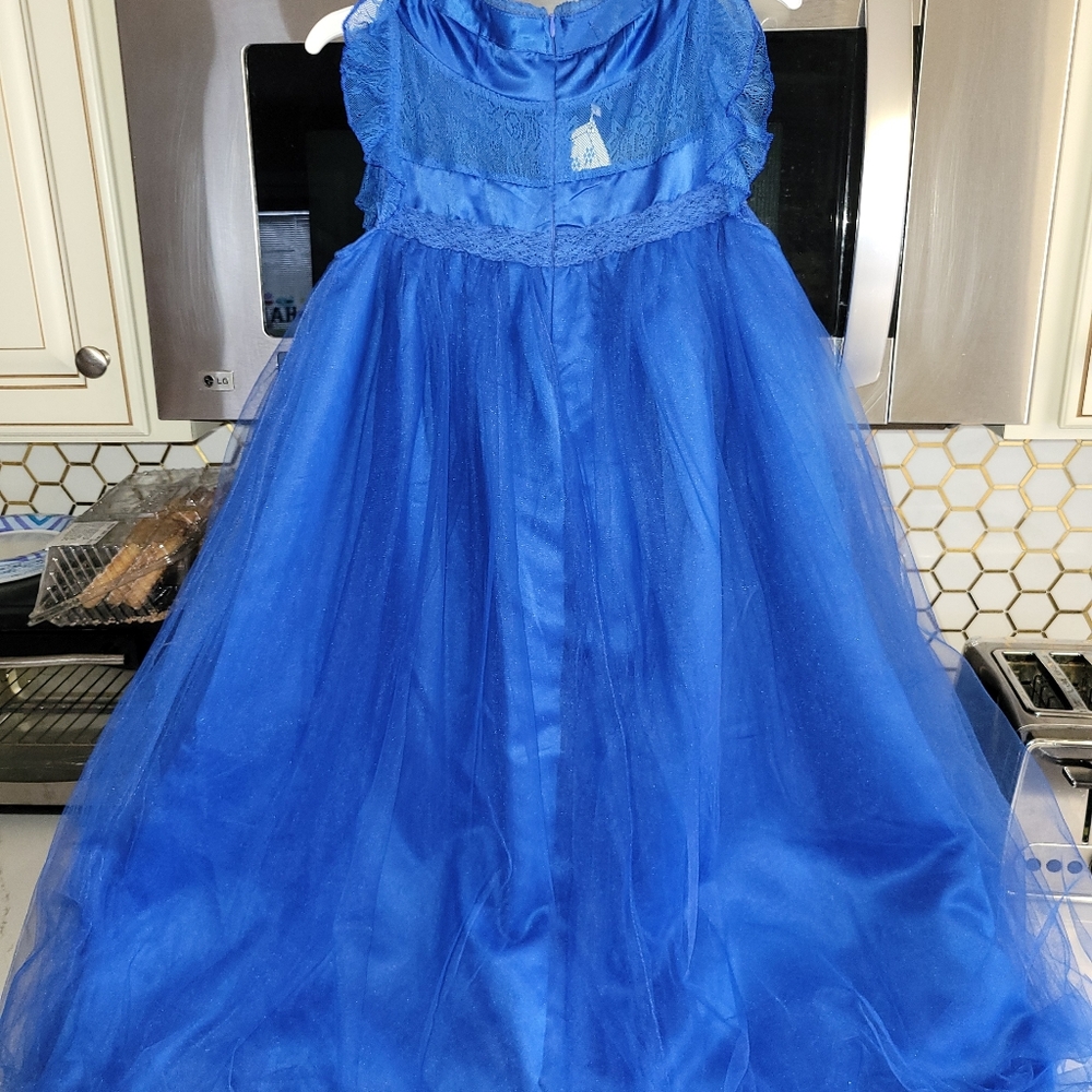 Size 12 child's Trish Scully blue sleeveless dress